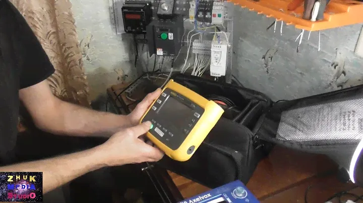 Распаковка Fluke 1736 power logger